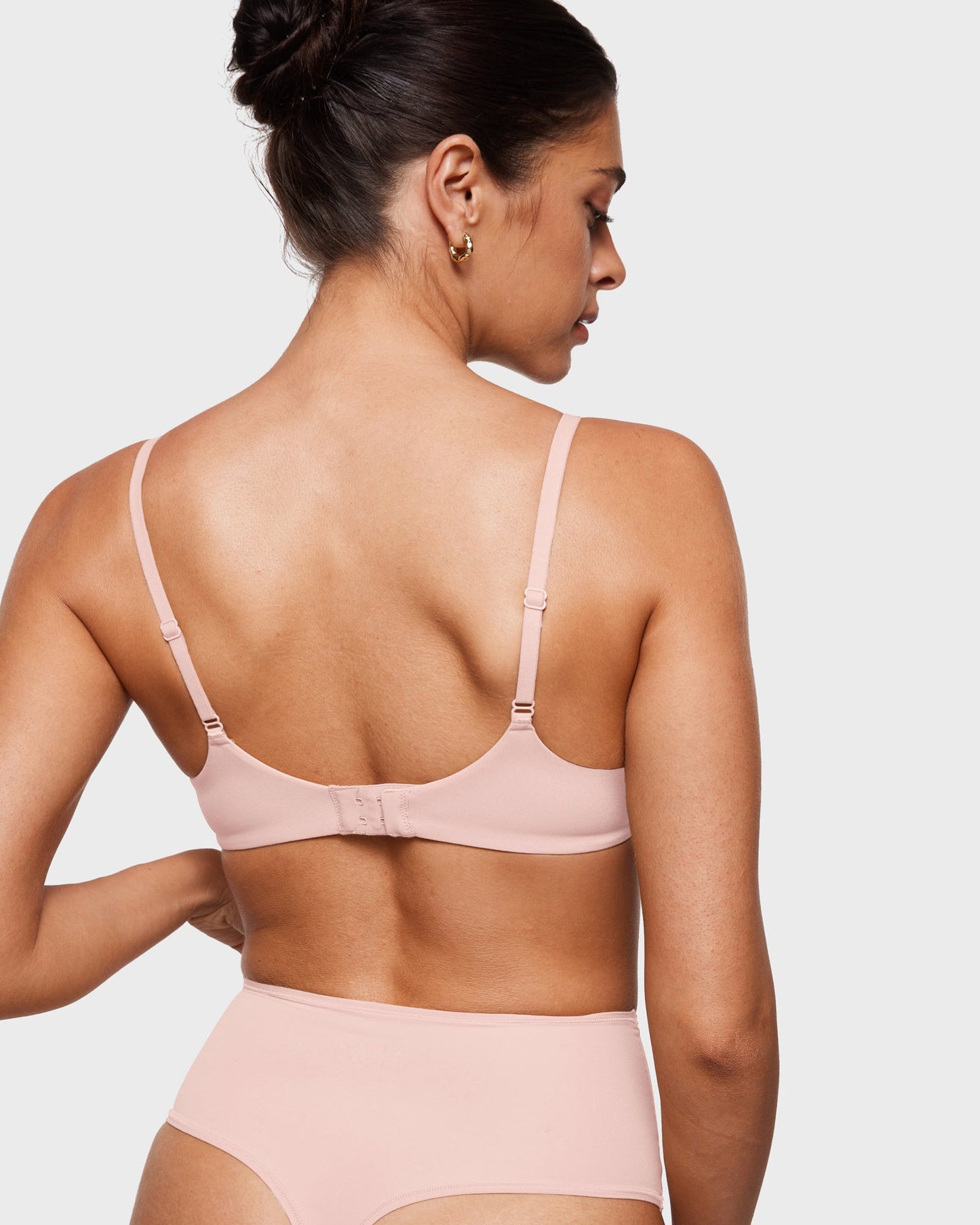 INLYRIC Women's Inbarely Plus Plunge Bra - Unlined Underwire Sexy Demi Balconette Bras