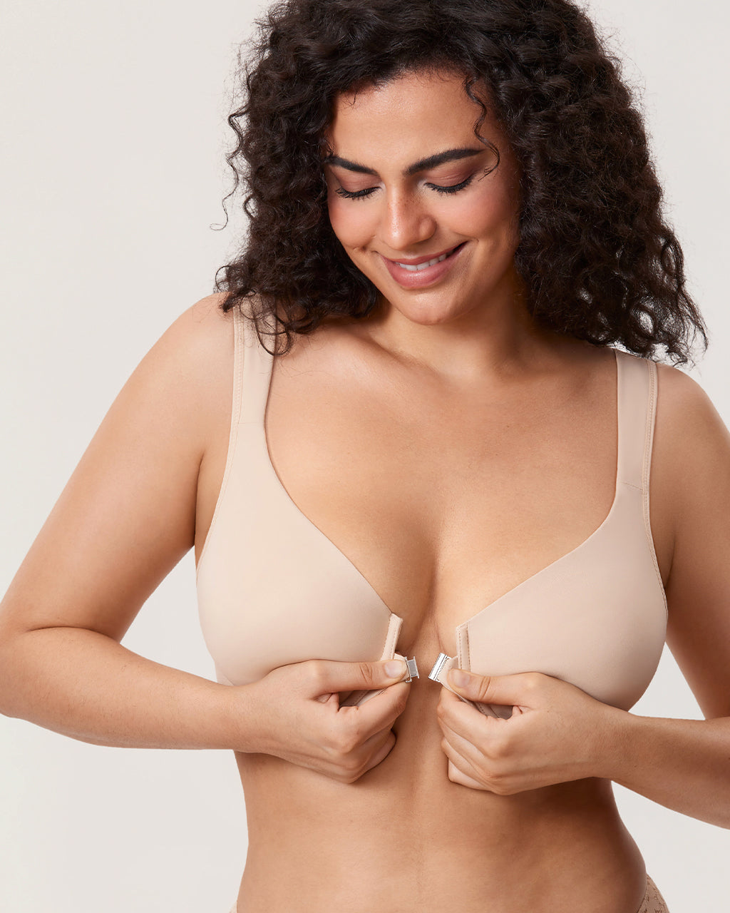 DELIMIRA Women's Front Closure Bras Posture Full Coverage Plus Size Underwire Unlined Back Support Plunge Seamless Bra B-H